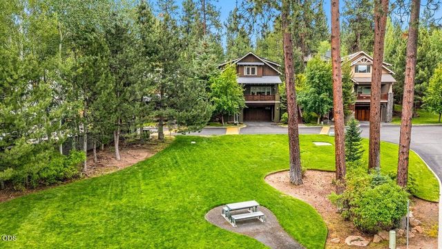 19411 Brookside Way, Bend, OR 97702