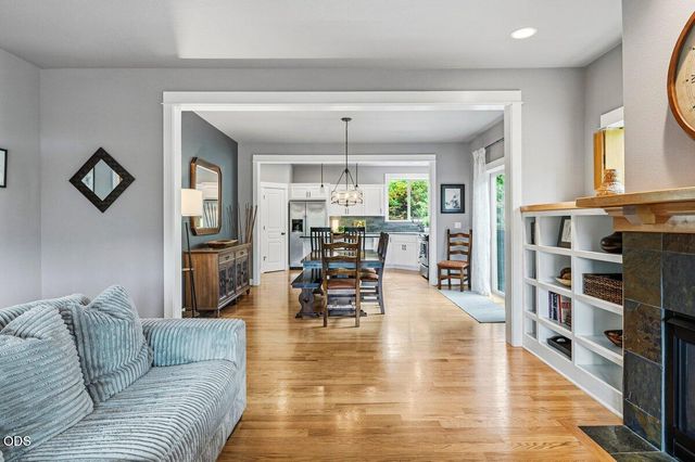 19411 Brookside Way, Bend, OR 97702