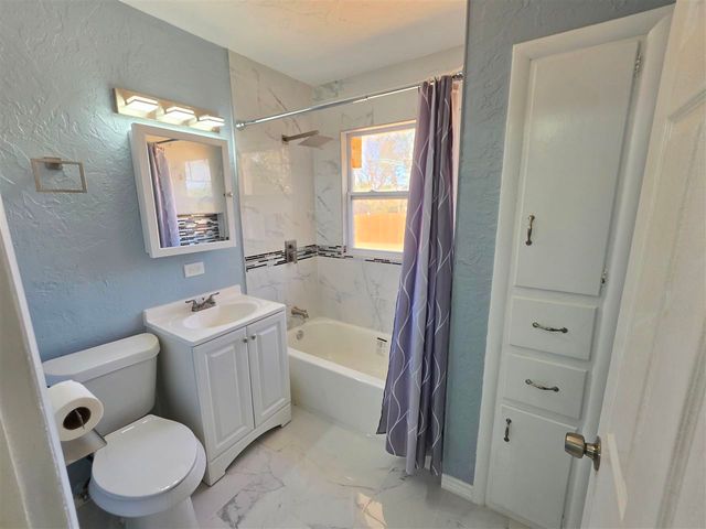 3803 NW Lake Ave, Lawton, OK 73505