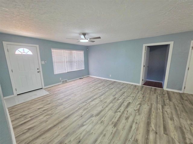 3803 NW Lake Ave, Lawton, OK 73505
