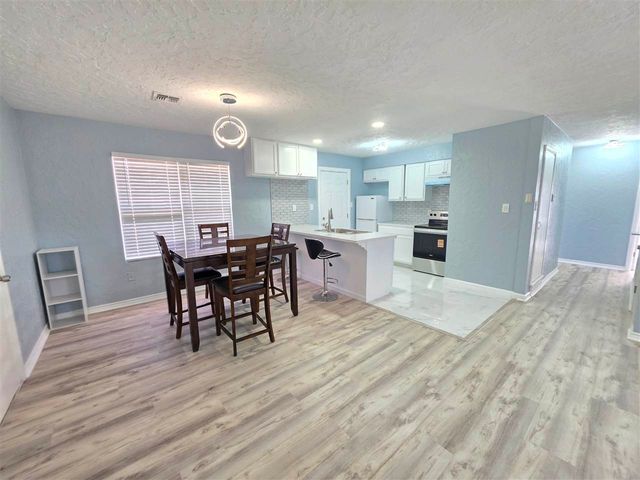 3803 NW Lake Ave, Lawton, OK 73505