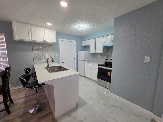 3803 NW Lake Ave, Lawton, OK 73505