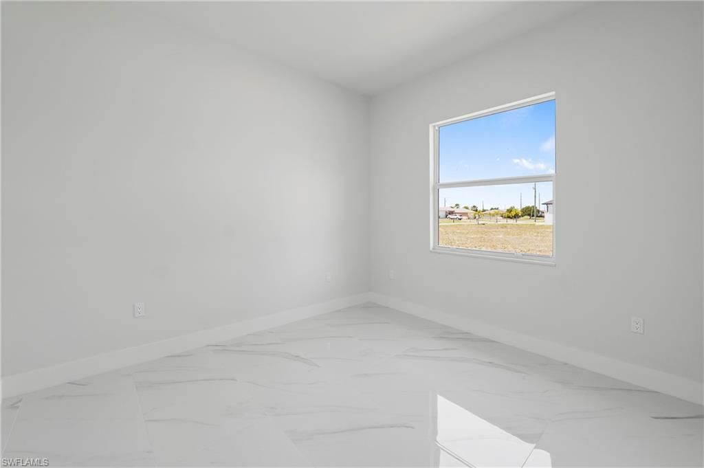 Image 20 of property listing at 121 8th TER, Cape Coral, FL 33909