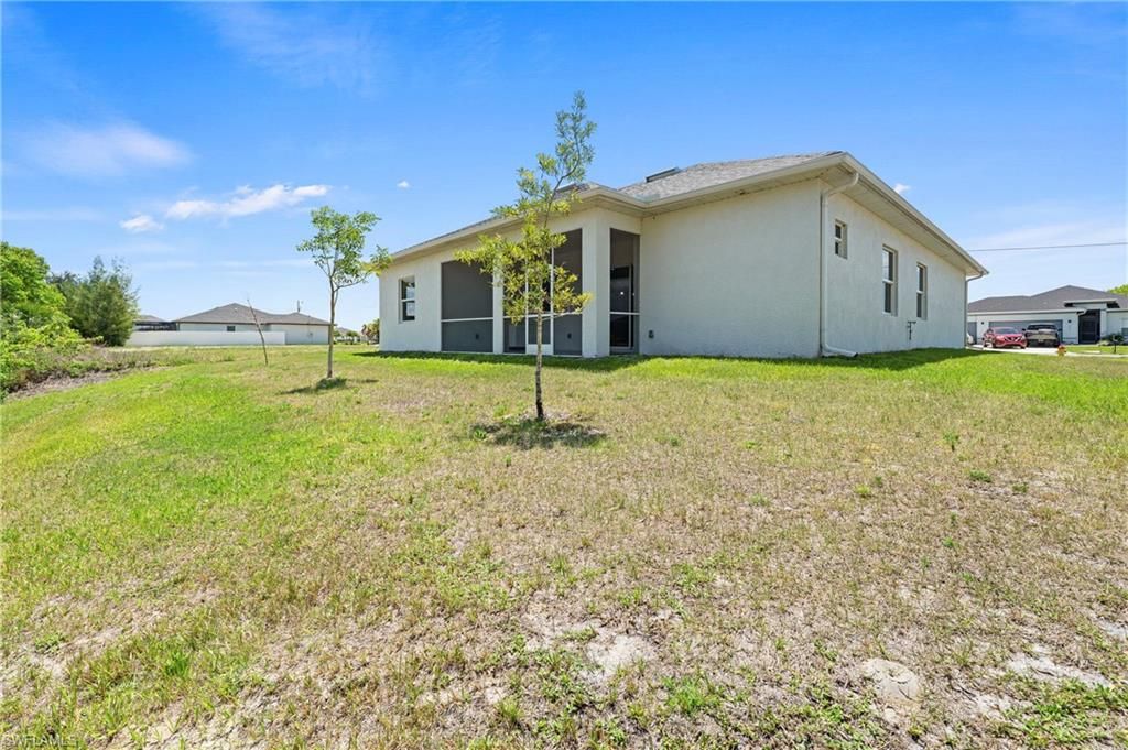 Image 32 of property listing at 121 8th TER, Cape Coral, FL 33909