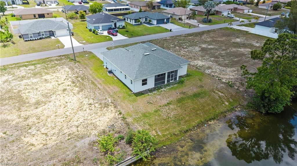 Image 35 of property listing at 121 8th TER, Cape Coral, FL 33909