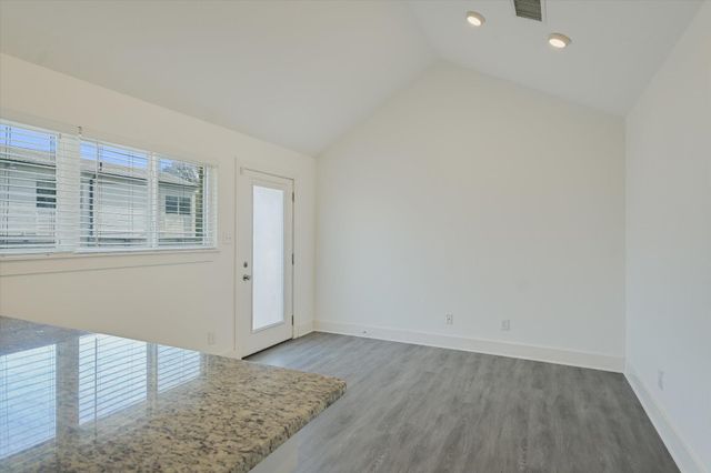 1311 E 52nd ST 2, Austin, TX 78723