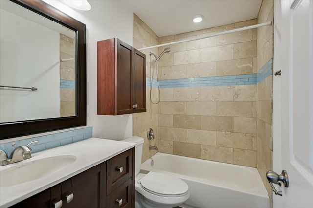 1311 E 52nd ST 2, Austin, TX 78723