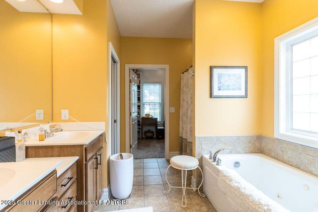 1235 Joann Lane, Williamston, MI 48895