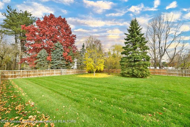 1235 Joann Lane, Williamston, MI 48895