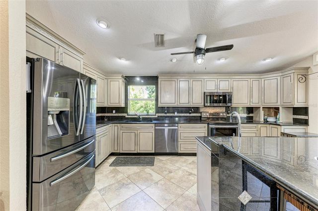 820 N ELM STREET, Englewood, FL 34223