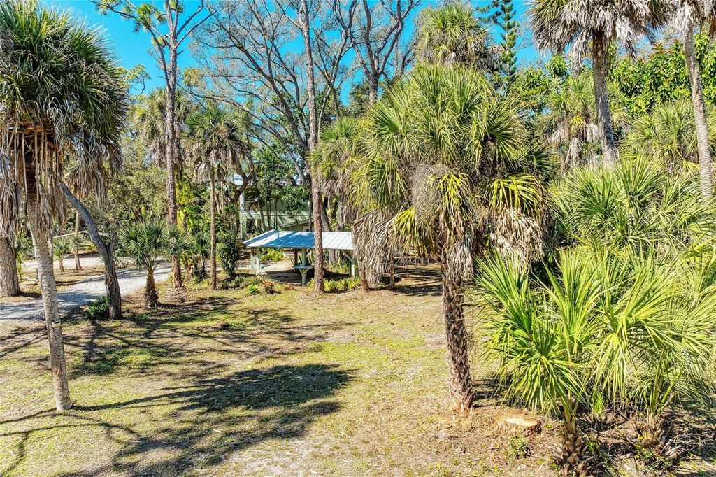 Image 22 of property listing at 820 N ELM STREET, Englewood, FL 34223