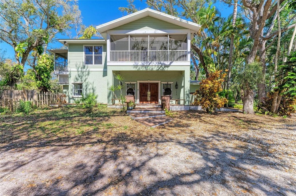 Image 26 of property listing at 820 N ELM STREET, Englewood, FL 34223