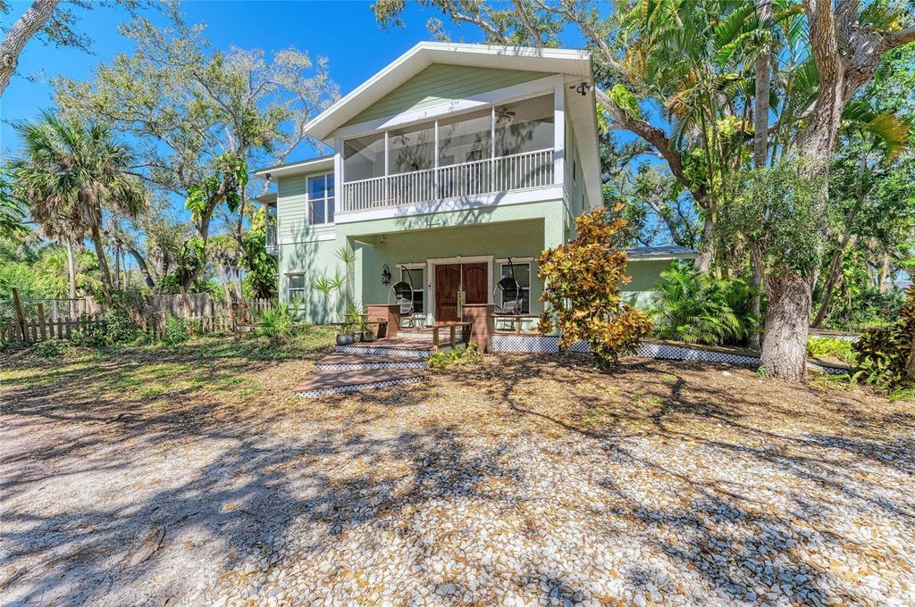 Image 27 of property listing at 820 N ELM STREET, Englewood, FL 34223