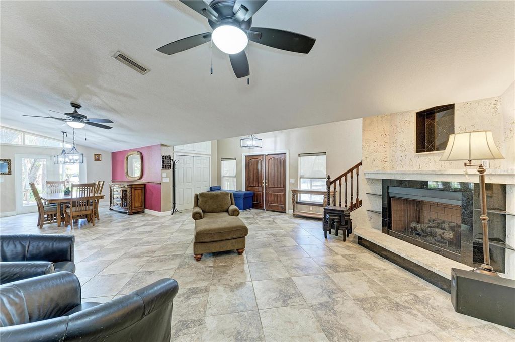 Image 29 of property listing at 820 N ELM STREET, Englewood, FL 34223