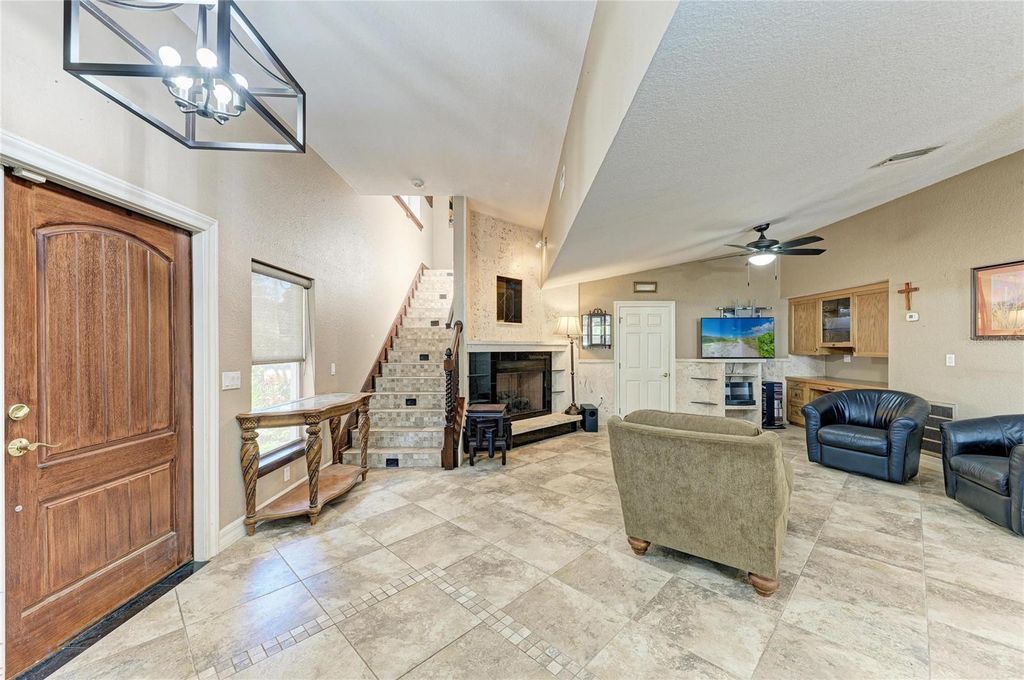 Image 46 of property listing at 820 N ELM STREET, Englewood, FL 34223