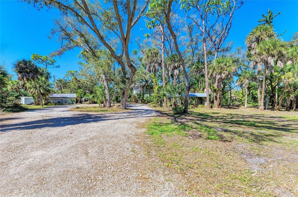 Image 86 of property listing at 820 N ELM STREET, Englewood, FL 34223