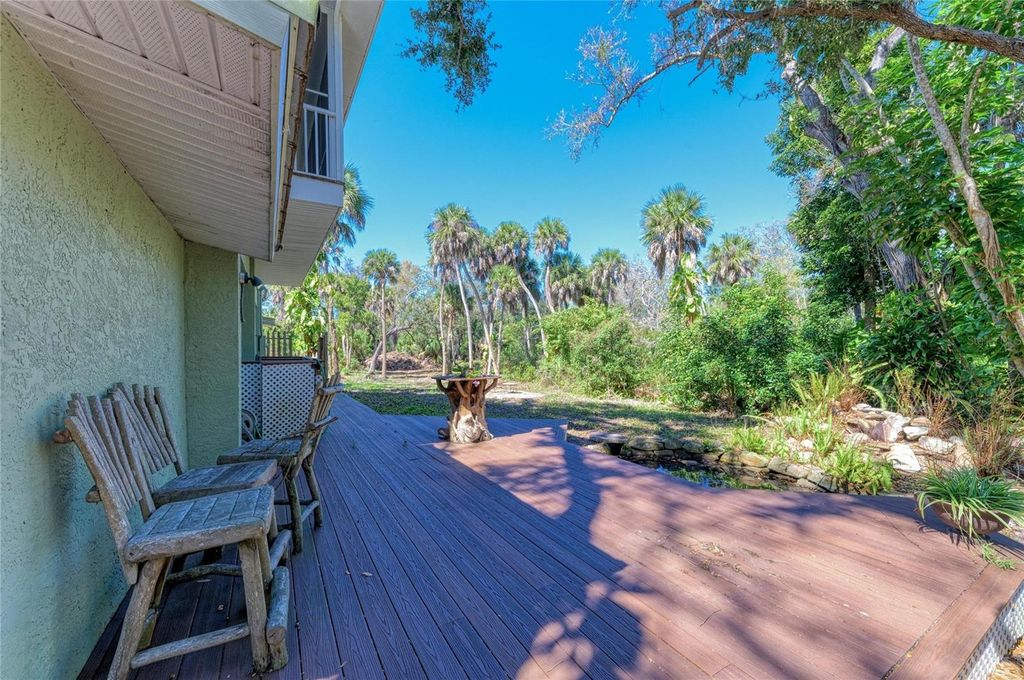 Image 94 of property listing at 820 N ELM STREET, Englewood, FL 34223