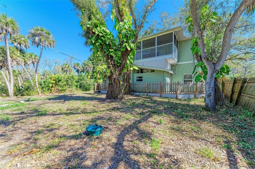 Image 96 of property listing at 820 N ELM STREET, Englewood, FL 34223