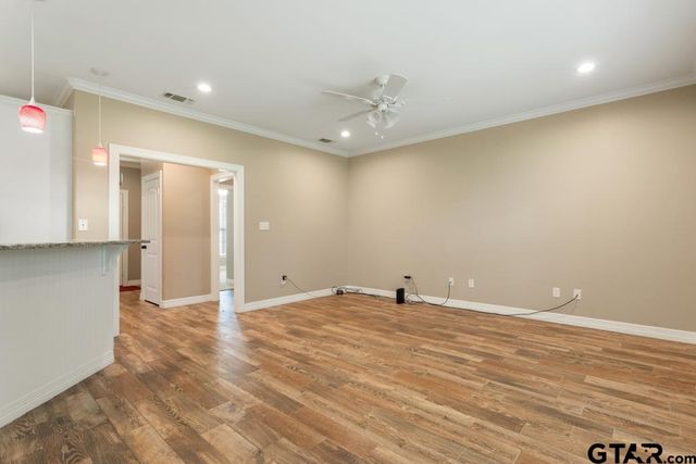207 Senter Ave, Whitehouse, TX 75791
