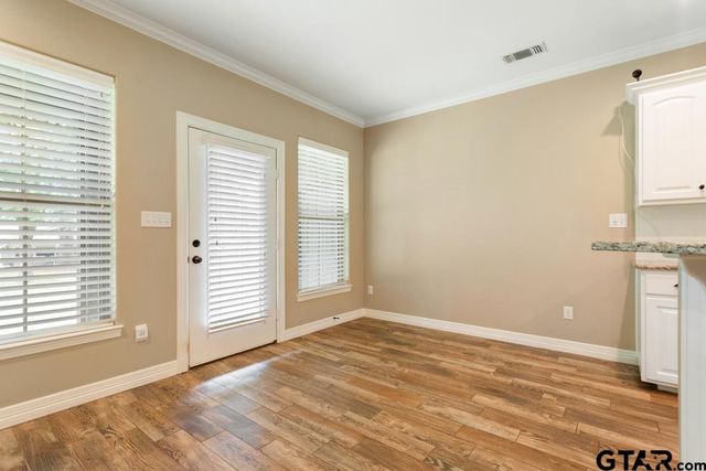 207 Senter Ave, Whitehouse, TX 75791
