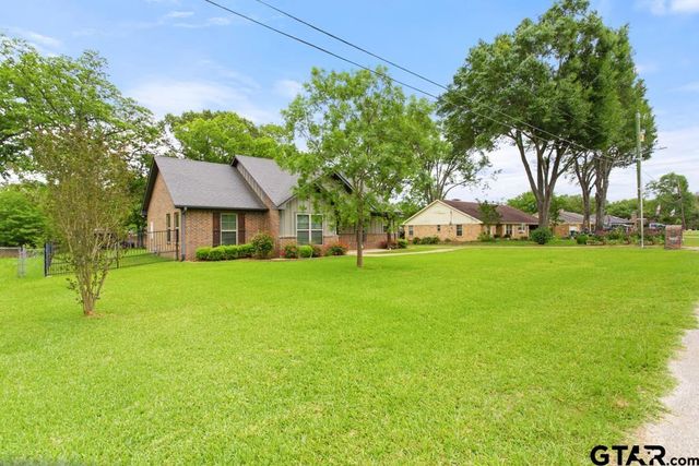 207 Senter Ave, Whitehouse, TX 75791