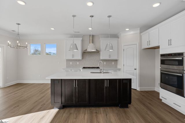 1820 Betsy Ross Drive, Moore, SC 29369