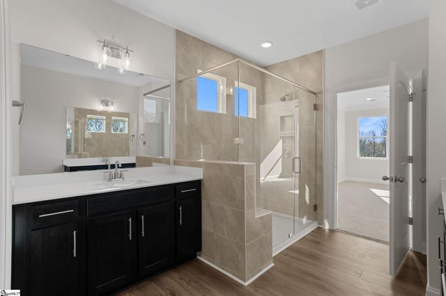 1820 Betsy Ross Drive, Moore, SC 29369