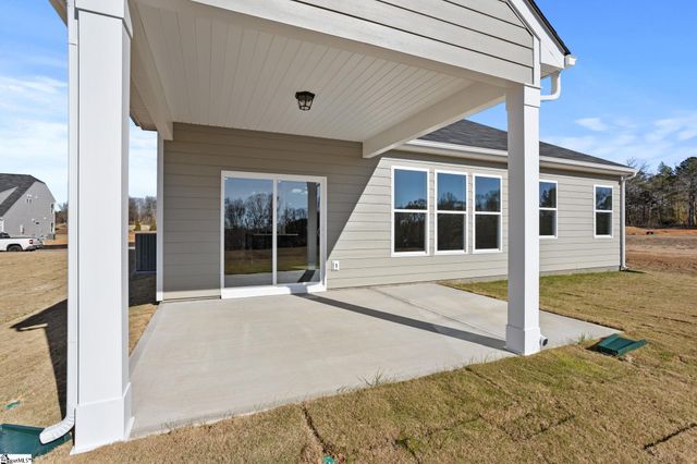 1820 Betsy Ross Drive, Moore, SC 29369