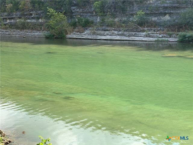 831 Wade Road, New Braunfels, TX 78132