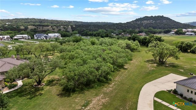 831 Wade Road, New Braunfels, TX 78132
