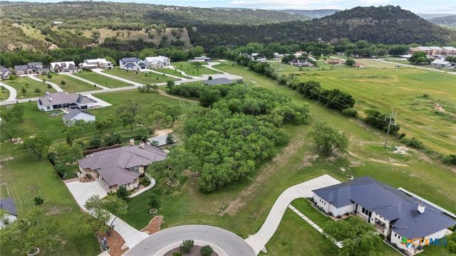 831 Wade Road, New Braunfels, TX 78132