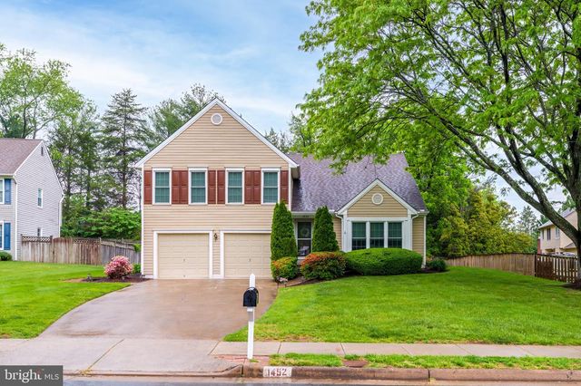1452 HAWKS NEST CT, Herndon, VA 20170