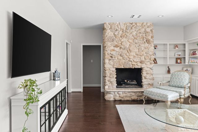 5743 Jason Street, Houston, TX 77096