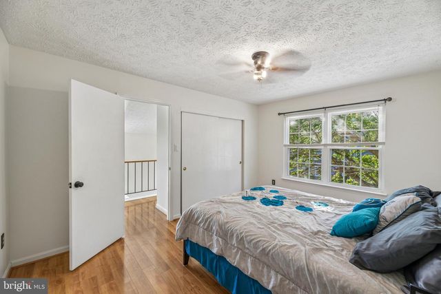 6101-B HOSKINS HOLLOW CIR, Centreville, VA 20121