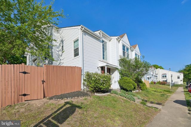 6101-B HOSKINS HOLLOW CIR, Centreville, VA 20121