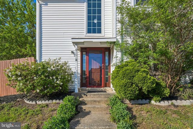 6101-B HOSKINS HOLLOW CIR, Centreville, VA 20121