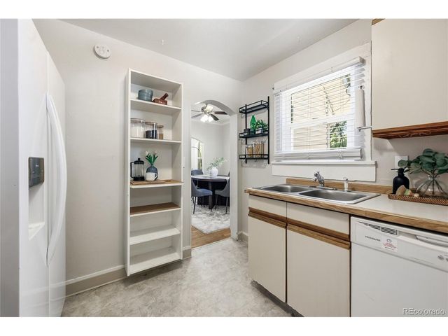 5937 S Hill St, Littleton, CO 80120