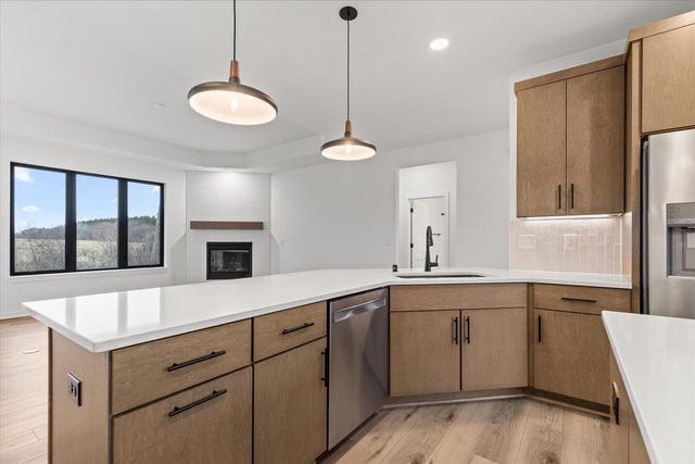 394 W Sparrow WAY, Grafton, WI 53024