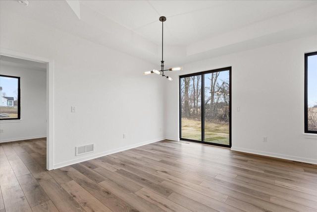 394 W Sparrow WAY, Grafton, WI 53024