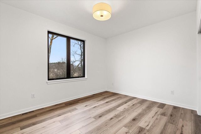 394 W Sparrow WAY, Grafton, WI 53024