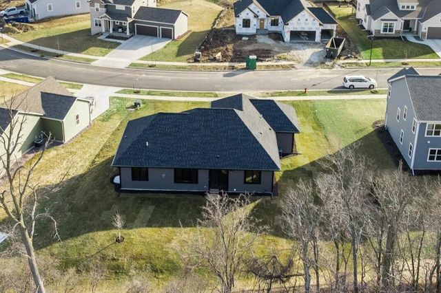 394 W Sparrow WAY, Grafton, WI 53024