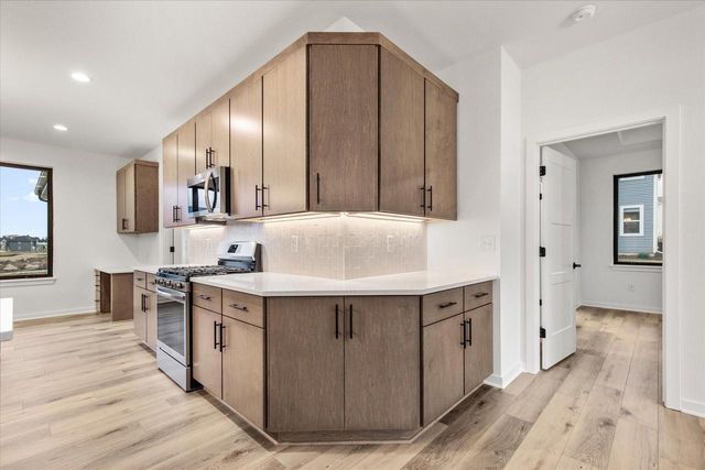 394 W Sparrow WAY, Grafton, WI 53024