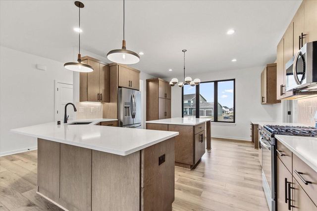 394 W Sparrow WAY, Grafton, WI 53024