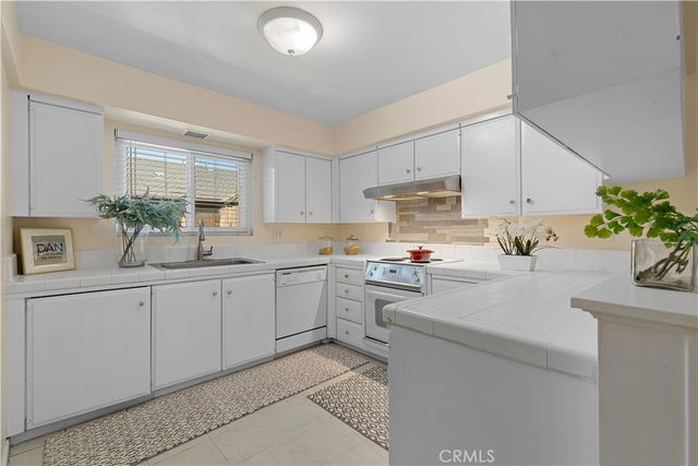 134 S Magnolia 19B, Anaheim, CA 92804