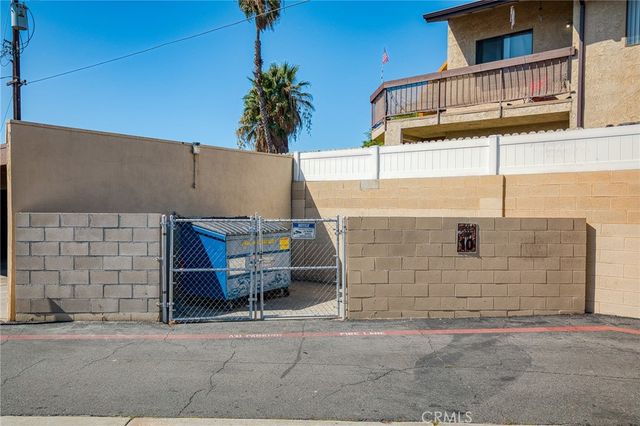 134 S Magnolia 19B, Anaheim, CA 92804