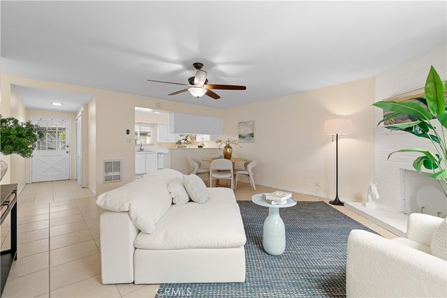 134 S Magnolia 19B, Anaheim, CA 92804