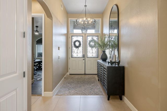 2433 Diamante Drive, Tulare, CA 93274