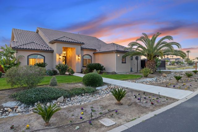 2433 Diamante Drive, Tulare, CA 93274