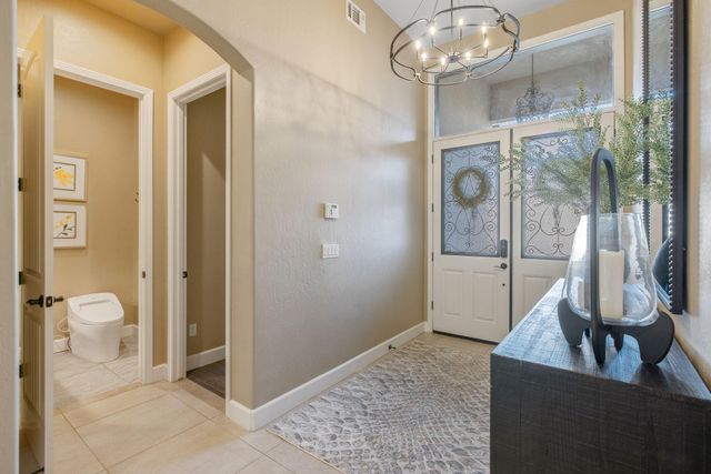 2433 Diamante Drive, Tulare, CA 93274