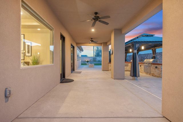 2433 Diamante Drive, Tulare, CA 93274